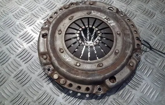 Opel Vectra B Pressure plate 