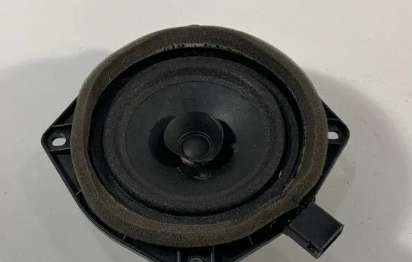 Mitsubishi Colt Front door speaker MN141417 EAS13P17A6