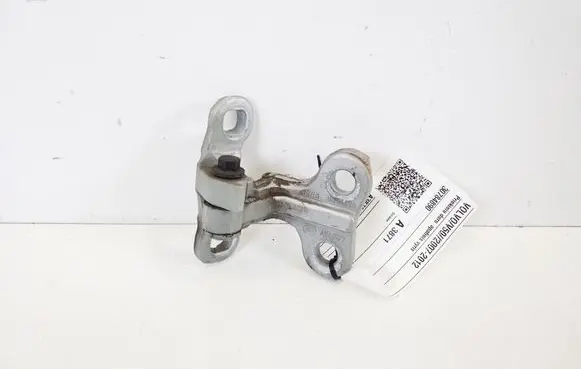 Volvo V50 Front door lower hinge 30784890