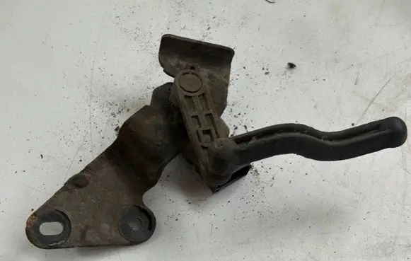 Dodge RAM 1500 DS Front air suspension height level sensor 