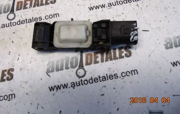 Mercedes-Benz S W220 Airbag deployment crash/impact sensor A0028200826