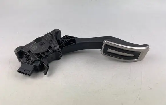 Audi Q4 e-tron Accelerator throttle pedal 1EC723503