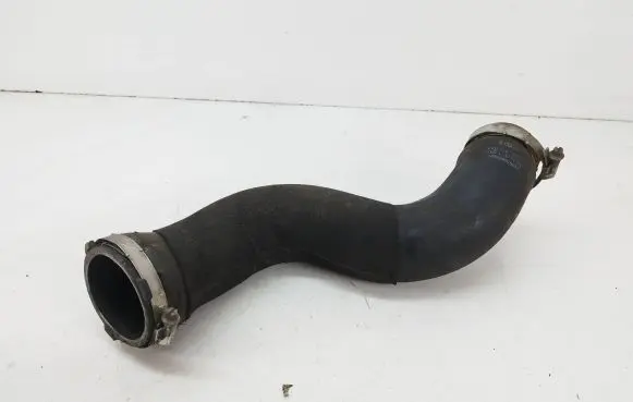 Audi A4 S4 B8 8K Intercooler hose/pipe 8k0145737j