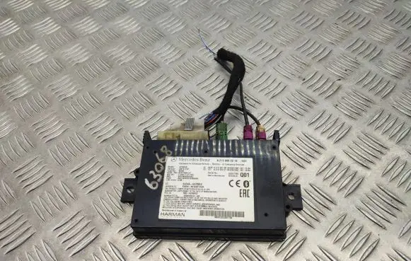 Mercedes-Benz A W176 Bluetooth control unit module A2139002210