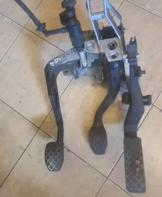 Audi A6 S6 C5 4B Pedal assembly 8d1721117d 8d1721316f 8d1721506