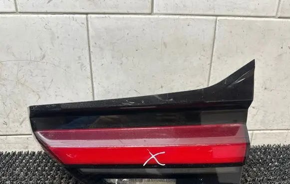 BMW 5 G30 G31 Tailgate rear/tail lights 8493830 662252 662000