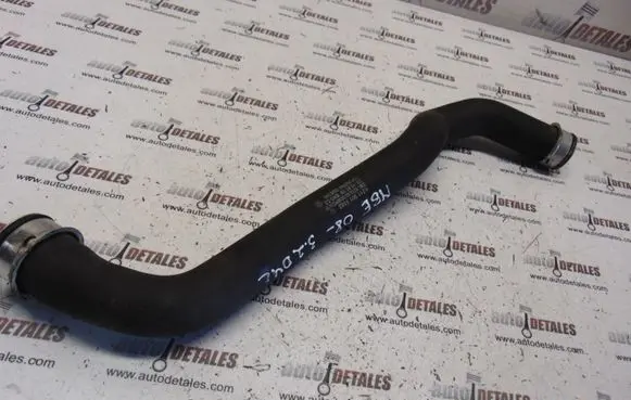 Mercedes-Benz E W211 Engine coolant pipe/hose A2115015382