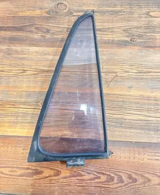Toyota 4 Runner N120 N130 Rear vent window glass 6818889101 68188-89101
