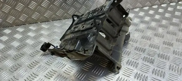 Honda CR-V Battery bracket 