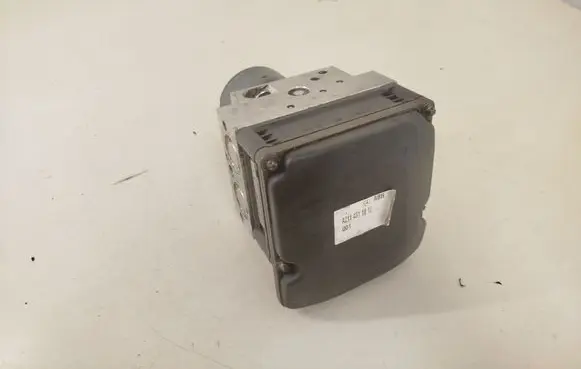 Mercedes-Benz E W211 ABS Pump A2114311812