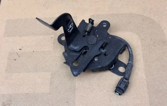 Lexus RX 450H Engine bonnet/hood lock/catch 
