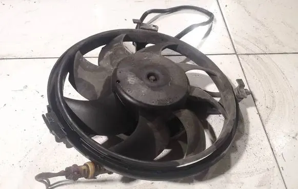 Audi A6 S6 C5 4B Radiator cooling fan shroud 