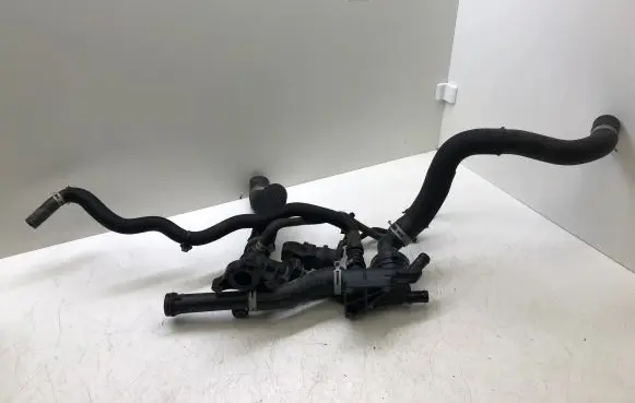 Nissan X-Trail T32 Engine coolant pipe/hose