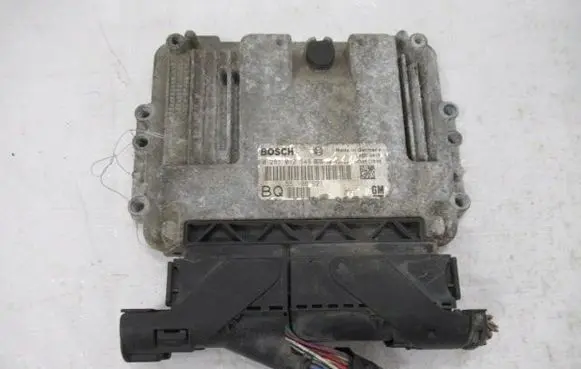 Opel Astra H Engine control unit/module 55198921