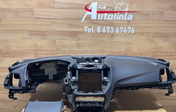 Subaru XV II Dashboard 66100FL010