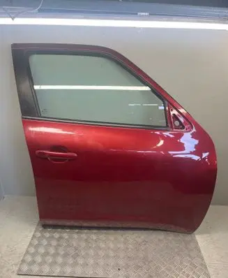Nissan Juke I F15 Front door