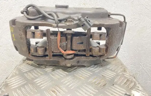 Audi Q7 4L Front brake caliper
