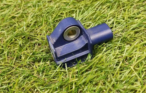 Mercedes-Benz E W212 Airbag deployment crash/impact sensor A2128204926