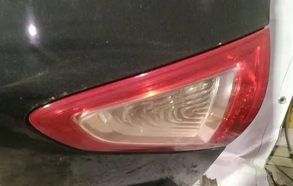 Infiniti QX50 (J50) Tailgate rear/tail lights