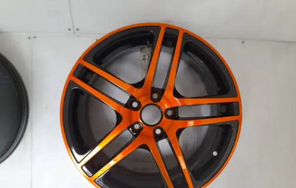 Nissan 350Z R18 alloy rim BE808535