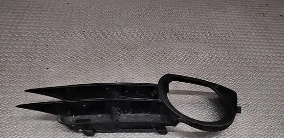Audi A3 S3 A3 Sportback 8P Front fog light trim/grill 8P3807681A