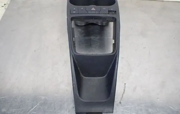 Seat Ibiza IV (6J,6P) Center console 6J0858331