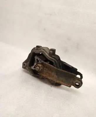 Volvo V60 Engine mount bracket 30748173