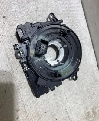Audi A3 S3 8V Airbag slip ring squib (SRS ring) 5Q1953549