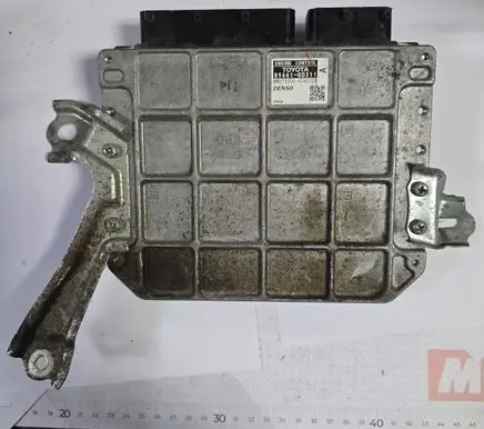 Toyota Yaris Engine control unit/module 896610D311 MB2753004760