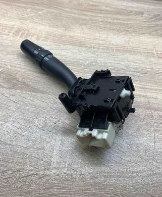 Toyota Corolla Verso AR10 Indicator stalk 173650A