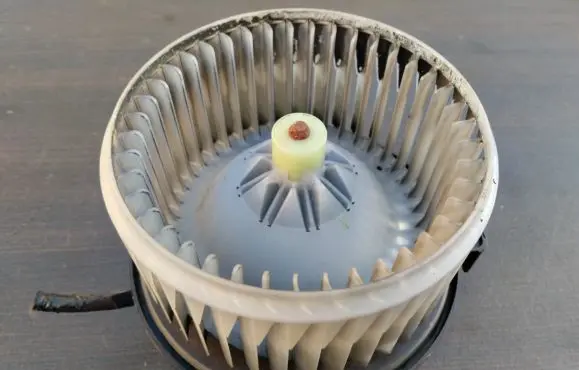 Subaru Outback Heater fan/blower 2727005290