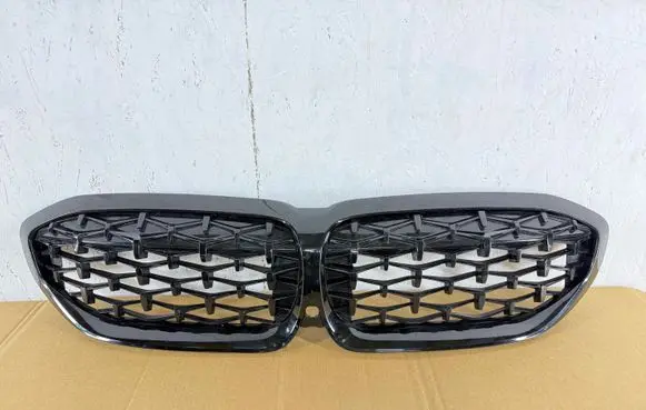 BMW 3 G20 G21 Front bumper upper radiator grill 