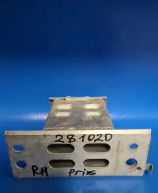 Toyota Prius (XW30) Front bumper cross member 5701347040