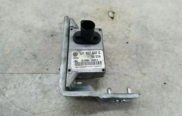 Volkswagen Golf IV ESP acceleration yaw rate sensor 