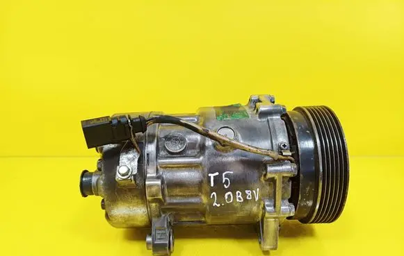 Volkswagen Transporter - Caravelle T5 Air conditioning (A/C) compressor (pump) 7H0820803D