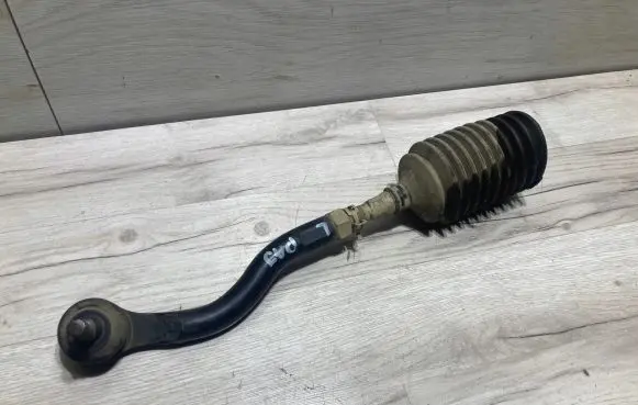 Mitsubishi Pajero Steering tie rod 