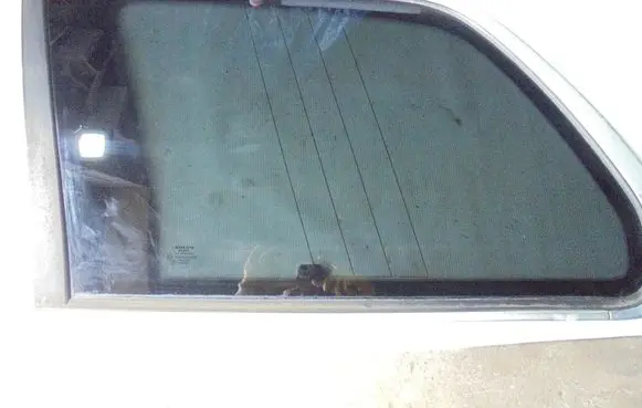 Volvo XC90 Rear side window 30779372
