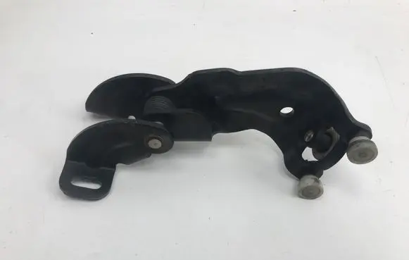 Volkswagen Sharan Sliding door upper roller guide/hinge 7NO843336F