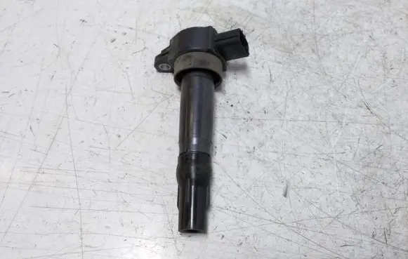 Mitsubishi Colt High voltage ignition coil MN195616 74181504