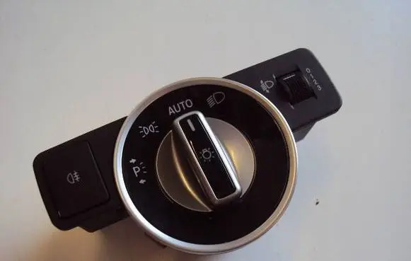 Mercedes-Benz C AMG W204 Light switch A2049053100 10091543 A2049053103