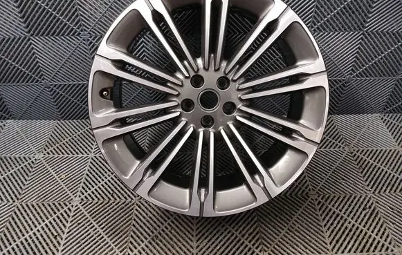 Land Rover Range Rover Sport L461 R23 light alloy rim M8E21007LA