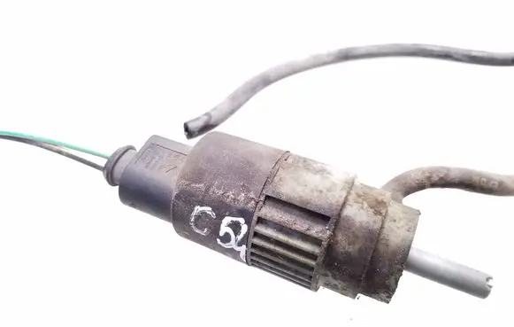 Ford S-MAX Windscreen/windshield washer pump 6M2113K082AB