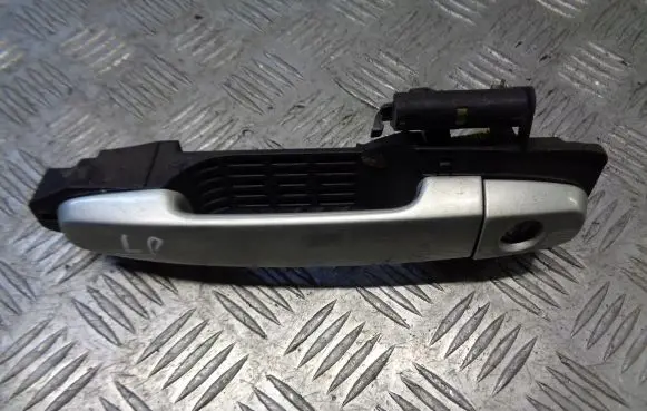 Toyota Avensis T250 Front door interior handle