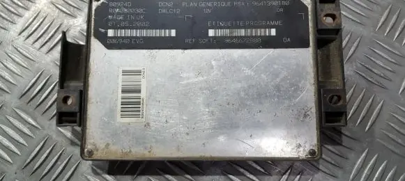 Peugeot 206 Engine control unit/module 9646672880 9641390180