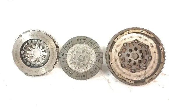 Volkswagen Transporter - Caravelle T5 Clutch set kit 323064110