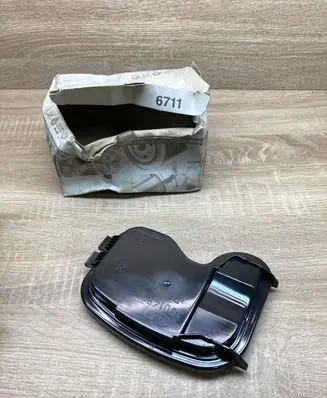 Volkswagen Golf IV Headlight/headlamp dust cover 1J1941607F 150145