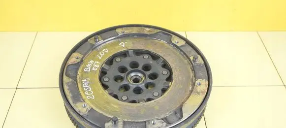 BMW 1 E81 E87 Dual mass flywheel 7637279 N47D20C