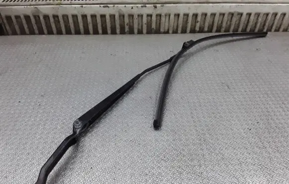 Renault Espace - Grand espace IV Windshield/front glass wiper blade 8200014896E