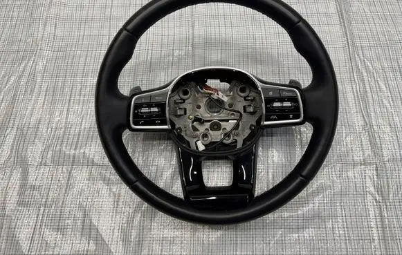 KIA Sorento IV Steering wheel