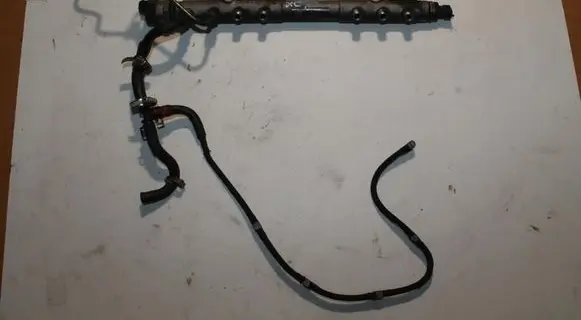 Volvo XC90 Fuel distributor 31259011
